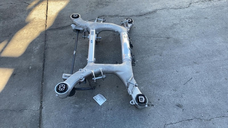 2018-2020 BMW 530e Rear Suspension Undercarriage Subframe Crossmember 