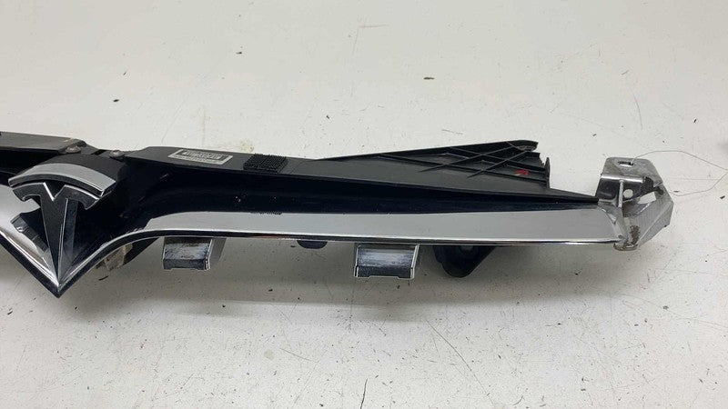 106247200F ⭕ 2016-2020 Tesla Model S MS Front Upper Grille T-badge Support Bar 1062472-00-F