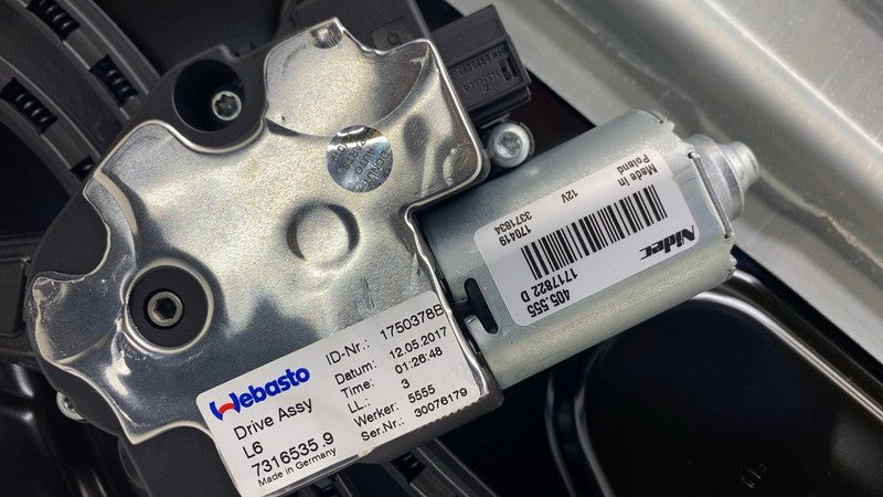 ⭕2017-2020 BMW 540i Sunroof Sun Roof Moonroof Window Glass w/ Motor As