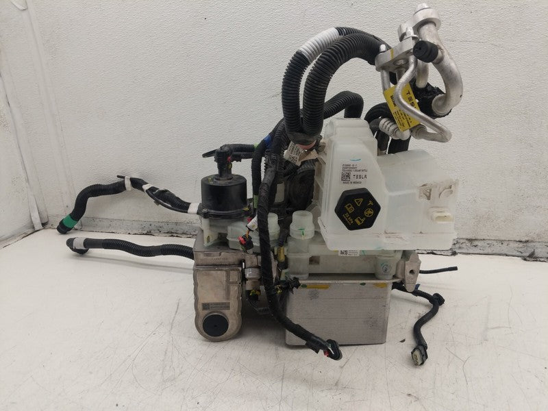 1506803-00-F ⭕2020-2023 Tesla Model 3 Supermanifold Refrigerant Chiller LCC w/ Reservoir AssY