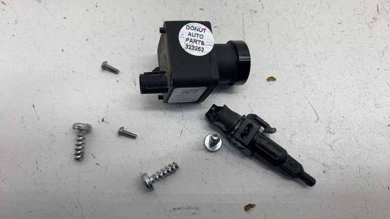 PT00465707D ⭕ 2022 2023 2024 2025 Rivian R1S Rear Camera & Bracket Assembly OEM PT00465707-D