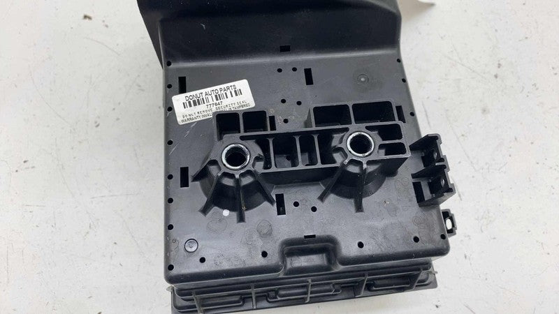63565387 ⭕ 2018-2021 Chrysler Pacifica Engine Fusebox Fuse Box Relay Module OEM 6356-5387