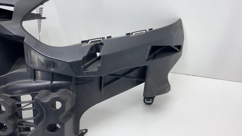 2013-2018 Ford C-Max Front Bumper Impact Absorber Centre Support Bracket