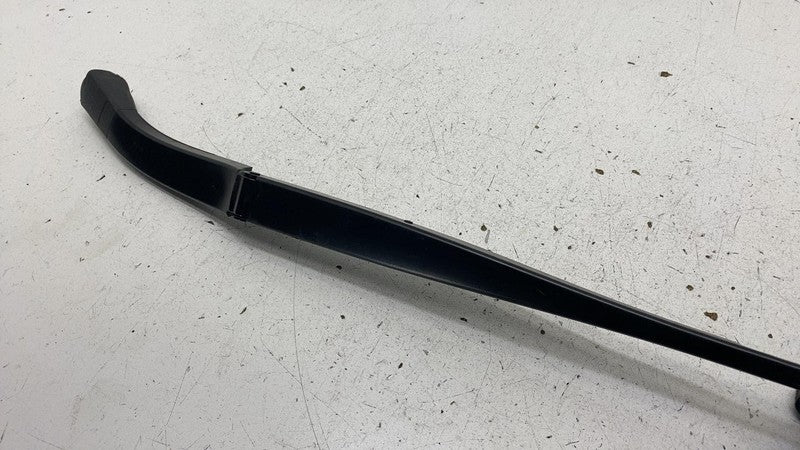 ⭕ 2022 2023 2024 Rivian R1T Front Passenger Right Windshield Wiper Arm & Blade