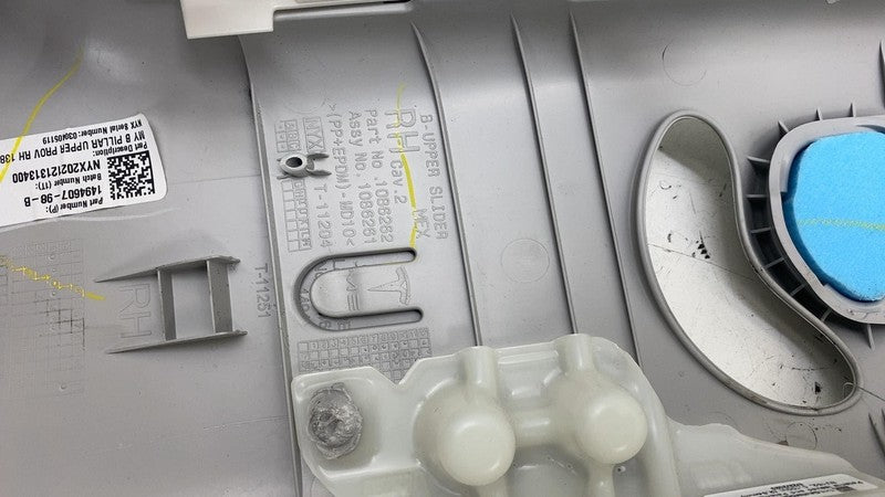 ⭕ 2020-2023 Tesla Model Y MY B-Pillar Upper Trim Cover Panel Right 149