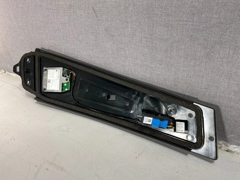 110044100E ⭕17-23 Model 3 Right B-Pillar Applique Glass Trim Molding w/ Camera 1100441-00-E