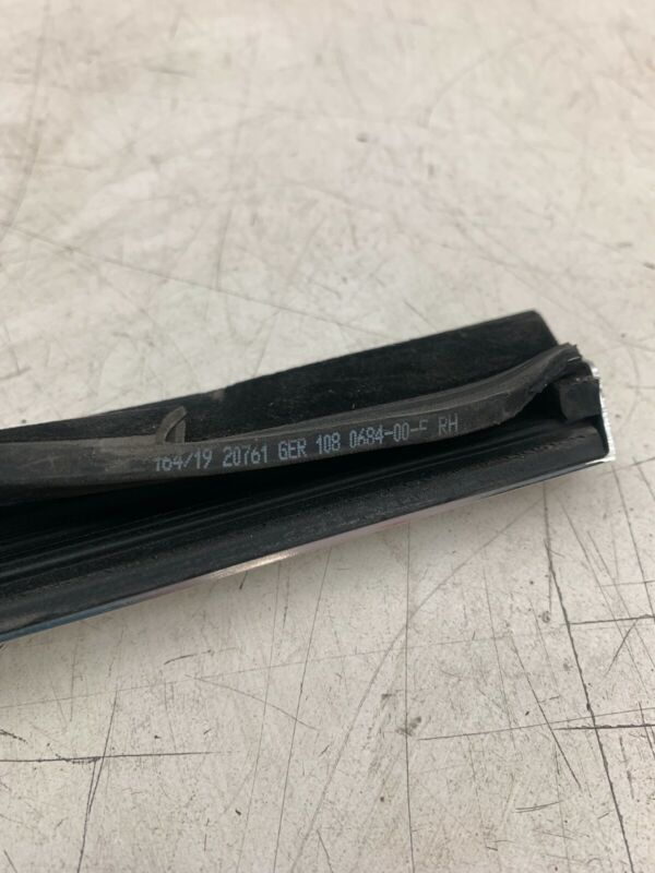 1080684-00-E ⭕ 2017-2022 Tesla Model 3 Front Right Door Window Chrome Strip Trim 1080684-00-E