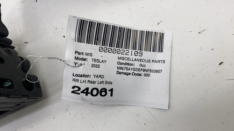 ⭕2020-2023 Model Y Rear Left or Right 2nd Row Seat Belt & Retractor 16