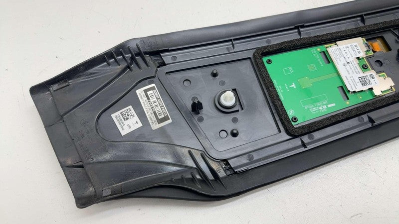 1785300-00-B ⭕ 20-24 Model Y MY Right Exterior B-Pillar Applique Glass Trim RH 1785300-00-B