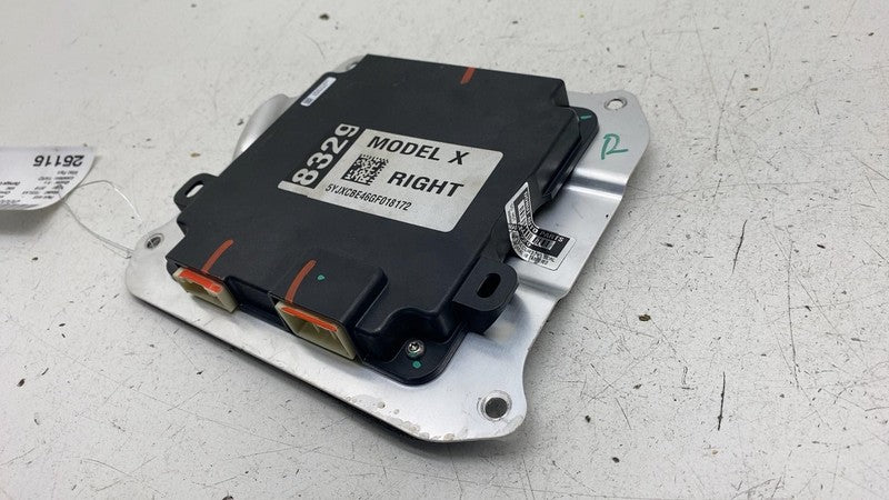 ⭕ 2016-2020 Tesla Model X Front Right Side Door Control Module RH 1050