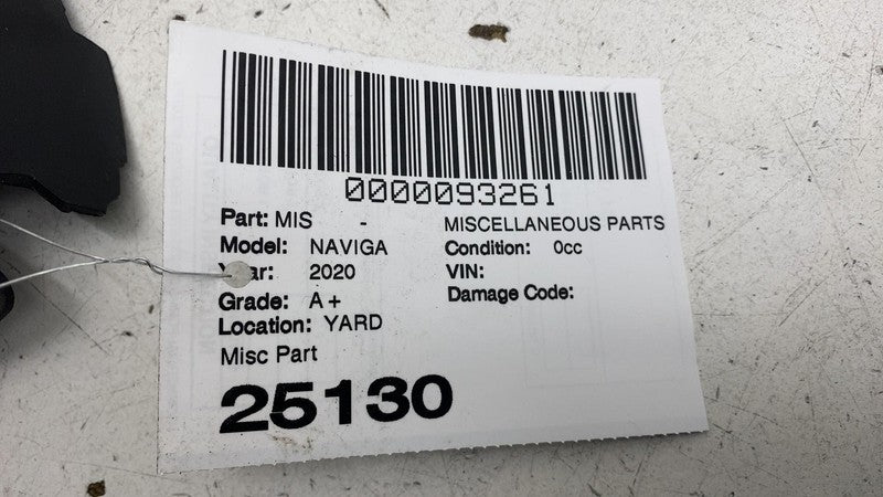 ⭕ 18-21 Lincoln Navigator Rear Right Inner Taillight Lamp Cover JL7B-1