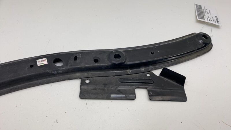 2013-2018 Ford C-Max Engine Mounting Bracket Beam Mount Support Assembly