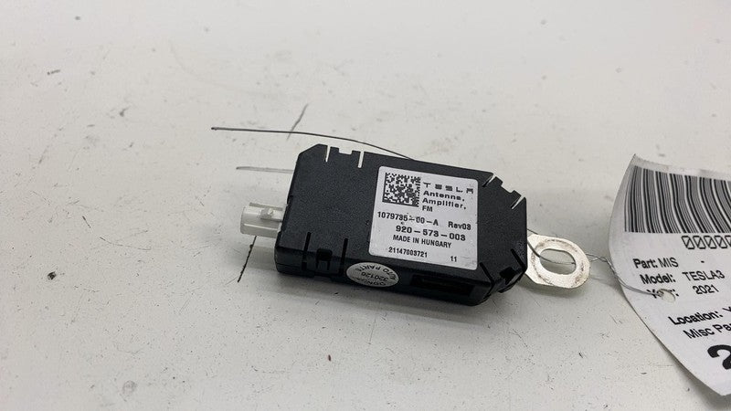 ⭕ 17-23 Tesla Model 3 Y Infotainment Antenna Amplifier AMP Radio FM 10