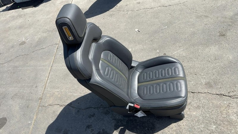 ⭕22-25 Rivian R1T R1S Front Driver Side 1st Row Seat Black Mountain Leather Left