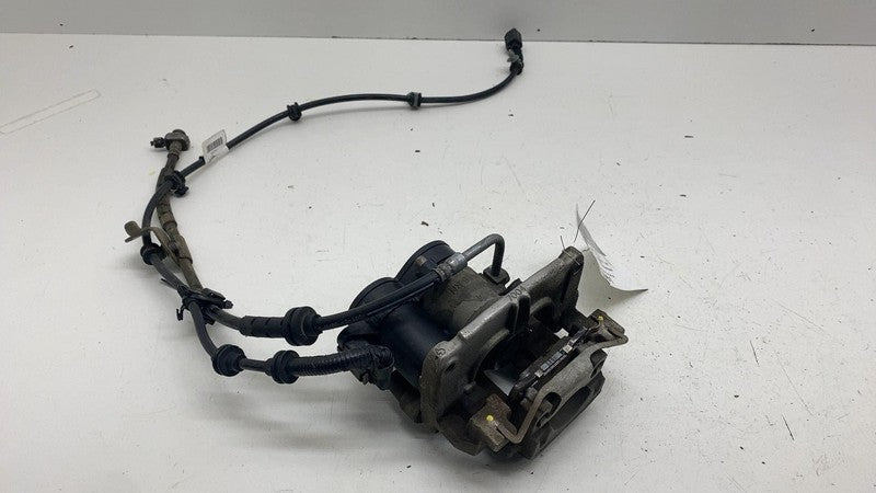 ⭕17-24 Chrysler Pacifica Rear Passenger Side Right Brake Caliper (Sing