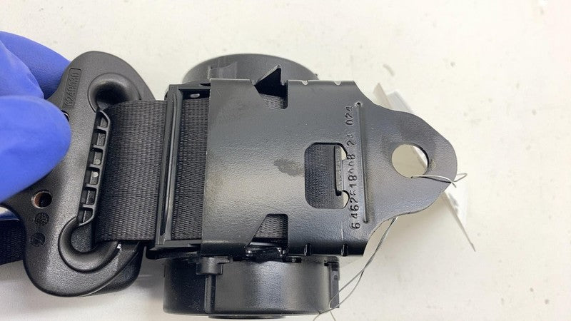 PT00001051H ⭕ 2022 2023 2024 Rivian R1T Rear Center Seat Belt Retractor PT00001051-H