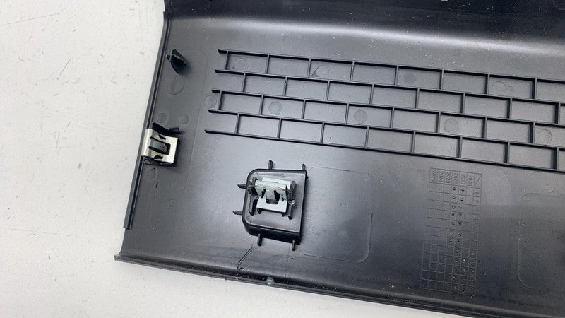 ⭕ 2022-2024 Rivian R1T Rear Right Gear Tunnel Sill Trim Scuff Plate PT