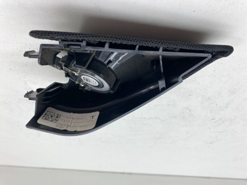 1079741-00-A ⭕ 2017-2023 Tesla Model 3 Front Audio Tweeter & Speaker Cover Right 1498205-00-B