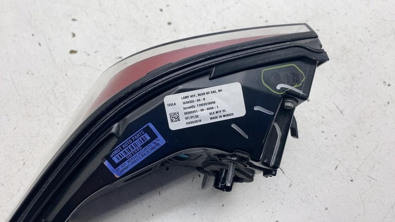 ⭕ 2016-2022 Tesla Model X Rear Right Side Outer Taillight Lamp OEM 103