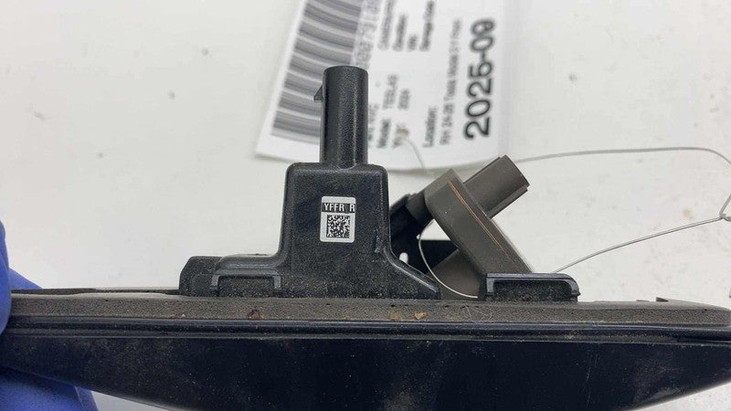 ⭕ 2024-2026 Tesla Model 3 Front Right Repeater Turn Signal Fender Came