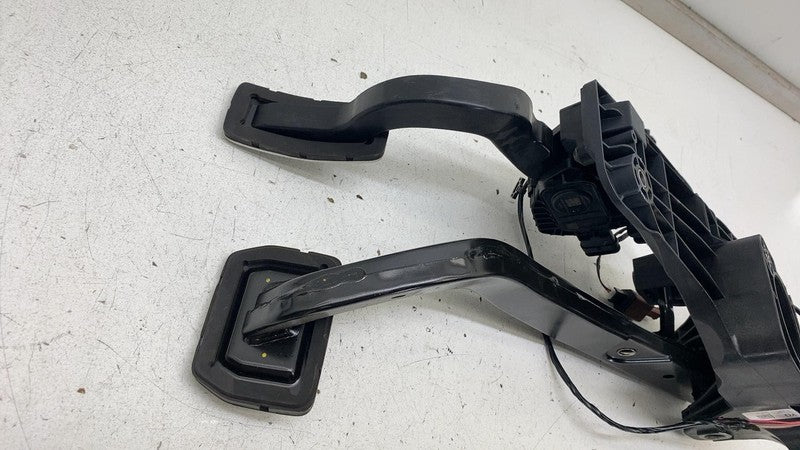 ⭕2020-2023 Tesla Model Y Front Driver Accelerator & Brake Pedal Pad 11