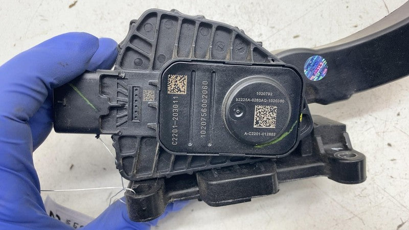 ⭕ 2017-2023 Tesla Model 3 M3 Front Accelerator Gas Pedal Throttle Sens