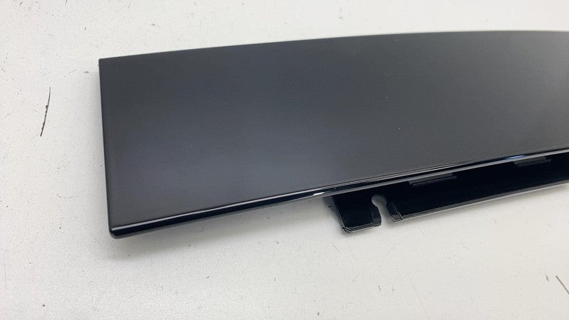 PT00012116-G ⭕ 22-24 Rivian R1T Rear Passenger Door Applique B-Pillar Trim Right PT00012116-G