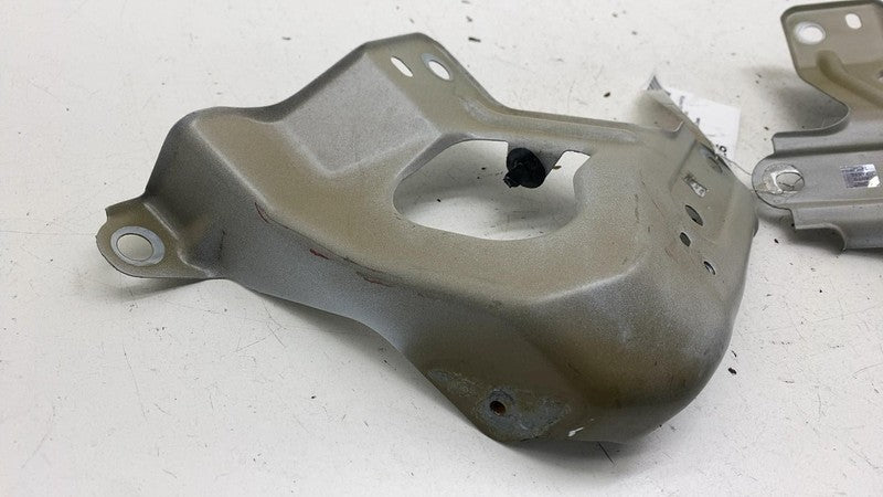 ⭕20-24 Model Y Front Left & Right Fender Mount Bracket 1487492-00-A/14