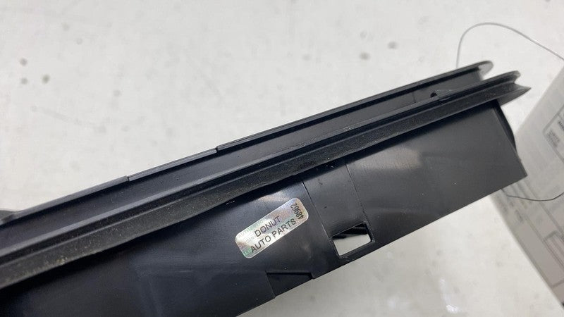 4M0819181B 19-23 E-Tron Rear Left or Right Quarter Panel Pressure Air Vent Grille 4M0819181