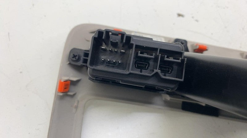 3347512 ⭕ 2017-2025 Chrysler Pacifica Dashboard Cubby Storage USB AUX Port 6EM061D2AD