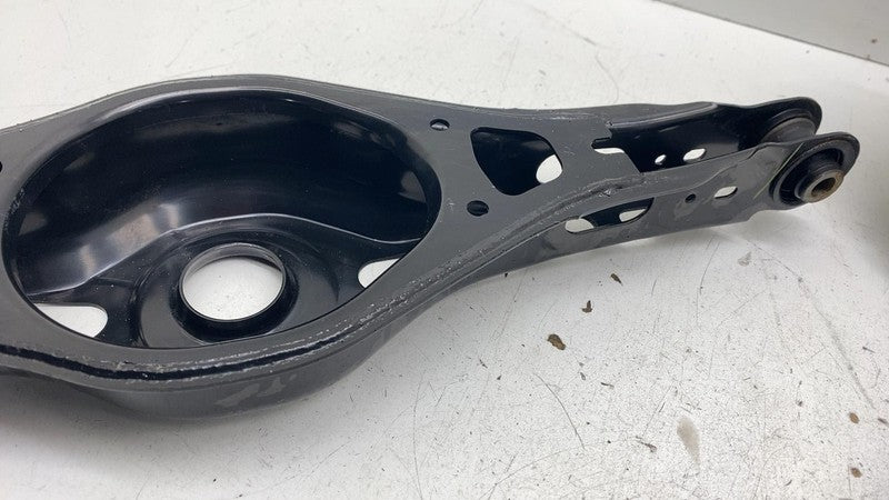 ⭕ 23-24 Toyota Prius Rear Right Spindle Knuckle w/ Wheel Hub & Control