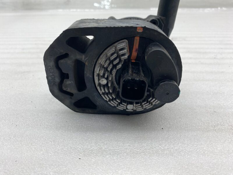 2012-2015 Tesla Model S MS Motor Inverter Battery Coolant Auxiliary Water Pump
