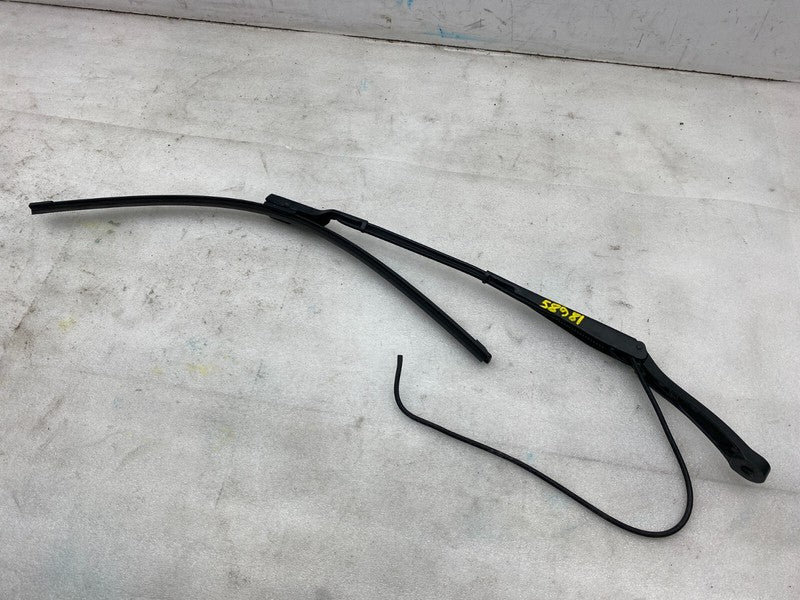 ⭕ 17-22 Model 3 Front Driver Side Windshield Wiper Arm & Blade Left 1076730-00-C