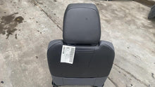 Front Seat VOLKSWAGEN ID4 25