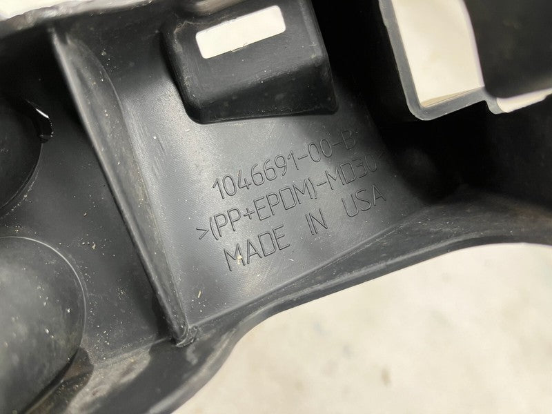 ⭕ 2016-2025 Tesla Model X Right Rocker Carrier Panel Trim Bracket 1046