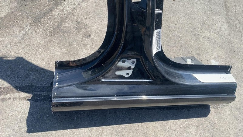 2017-2023 Tesla Model 3 Right Lower Side Skirt Middle B-Pillar Threshold Cutout