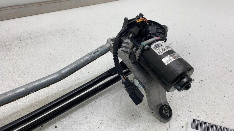 670007561 ⭕ 2017-2020 Maserati Levante Front Windshield Wiper Motor and Linkage 670007561