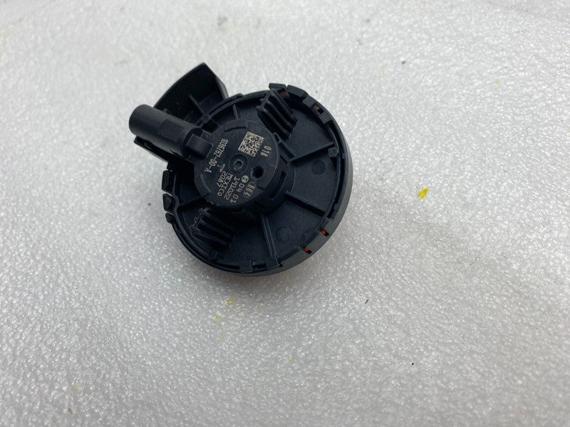 1036762 00 A ⭕ 17-23 Model 3 M3 Left or Right Door Impact Crash Pressure Sensor 1036762-00-A
