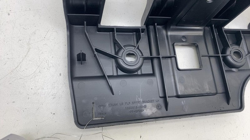 ⭕17-23 Model 3 Rear Left Trunk Luggage Lid Floor Support Bracket LH 10