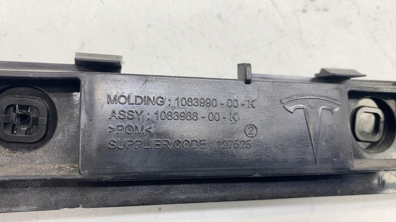 108399000K ⭕ 2017-2023 Model 3 Rear Left Retainer Wing & Tail Light Bracket LH 1083990-00-K