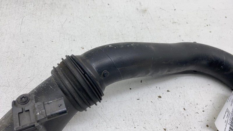 2019 BMW 530e G30 2.0L Engine Air Cleaner Intake Duct Tube Pipe Tract 