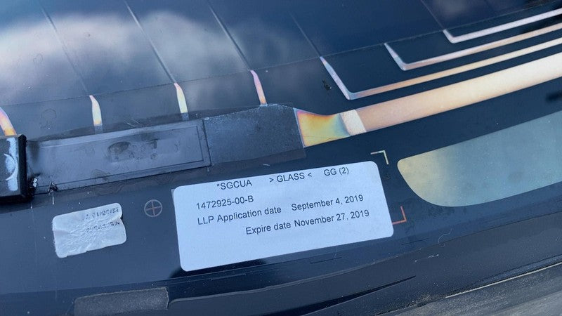 ⭕ 17-20 Model 3 M3 Rear Trunk Panoramic Backlite Glass Back Section 14