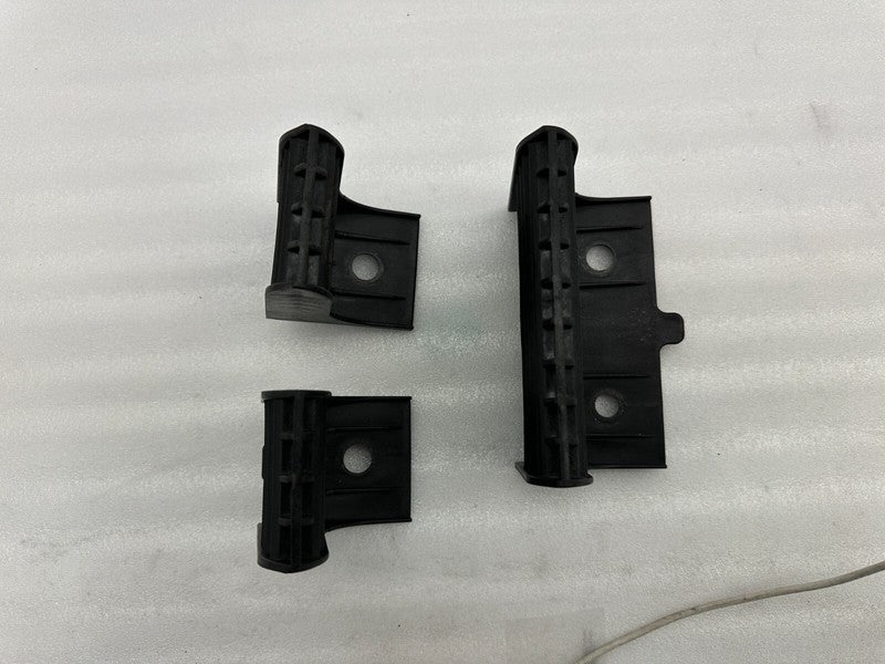 110951100B ⭕ 16-20 Model X Rear 3rd Row 5-Seater Harpoon Bracket 1109511-00-B/1109512-00-A