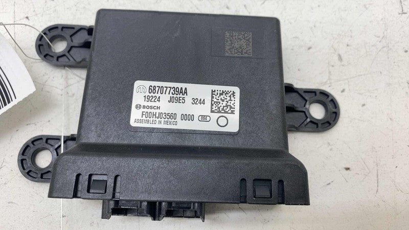 ⭕ 2025 Chrysler Pacifica Gateway Computer Control Module Unit OEM 6870