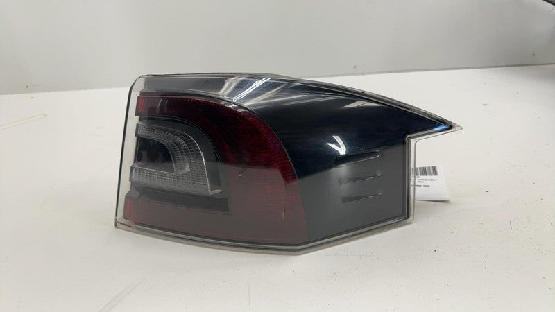 ⭕ 2012-2022 Tesla Model S Rear Taillight LED Outer Tail Lamp Right 600