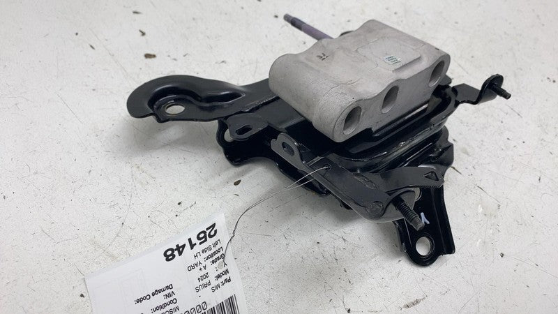 ⭕ 2023-2024 Toyota Prius Driver Side Engine Motor Mount Bracket Insula