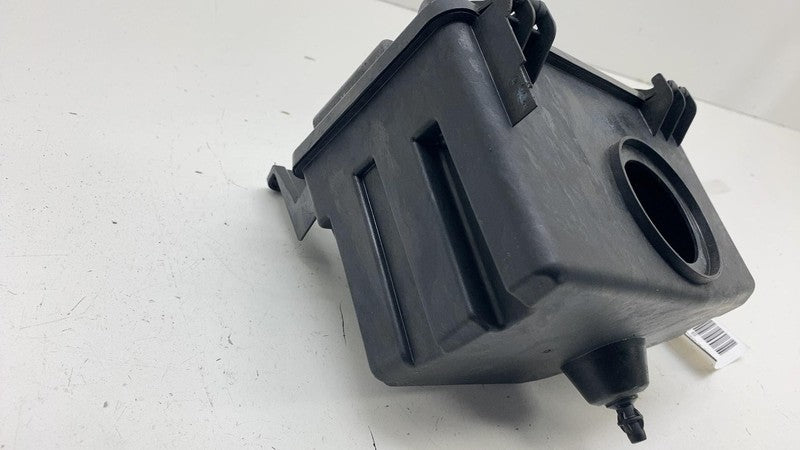 ⭕2022 Mercedes-Benz EQS 450+ Engine Compartment Fuse Relay Junction Bo