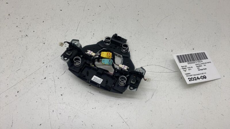 1036774-00-C 2012-2020 Tesla Model S MS X MX Steering Wheel Retainer Plate Bracket Assembly