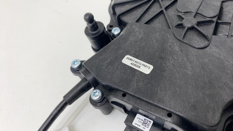 C56792-103 2021 BMW 530e G30 Rear Tailgate Trunk Lid Liftgate Lock Latch Actuator Mechanism