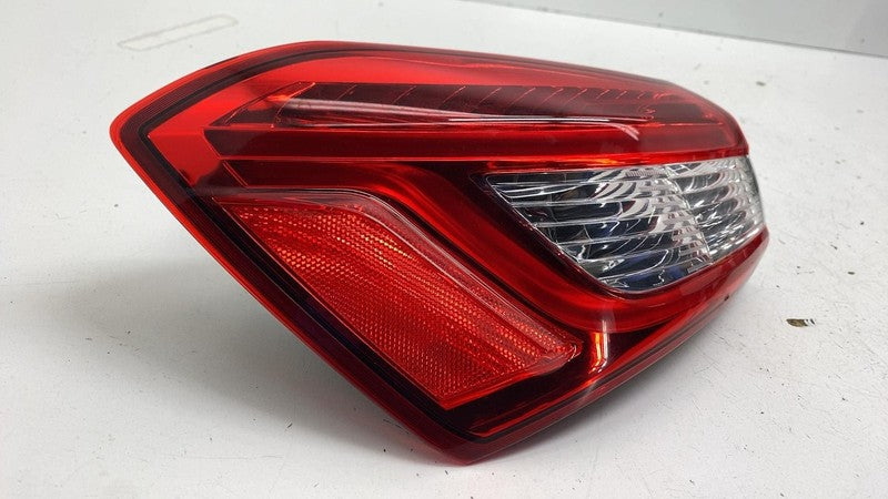6701071510 ⭕ 14-21 Maserati Ghibli Rear Driver Side Outer Taillight Lamp Left LH 6701071510